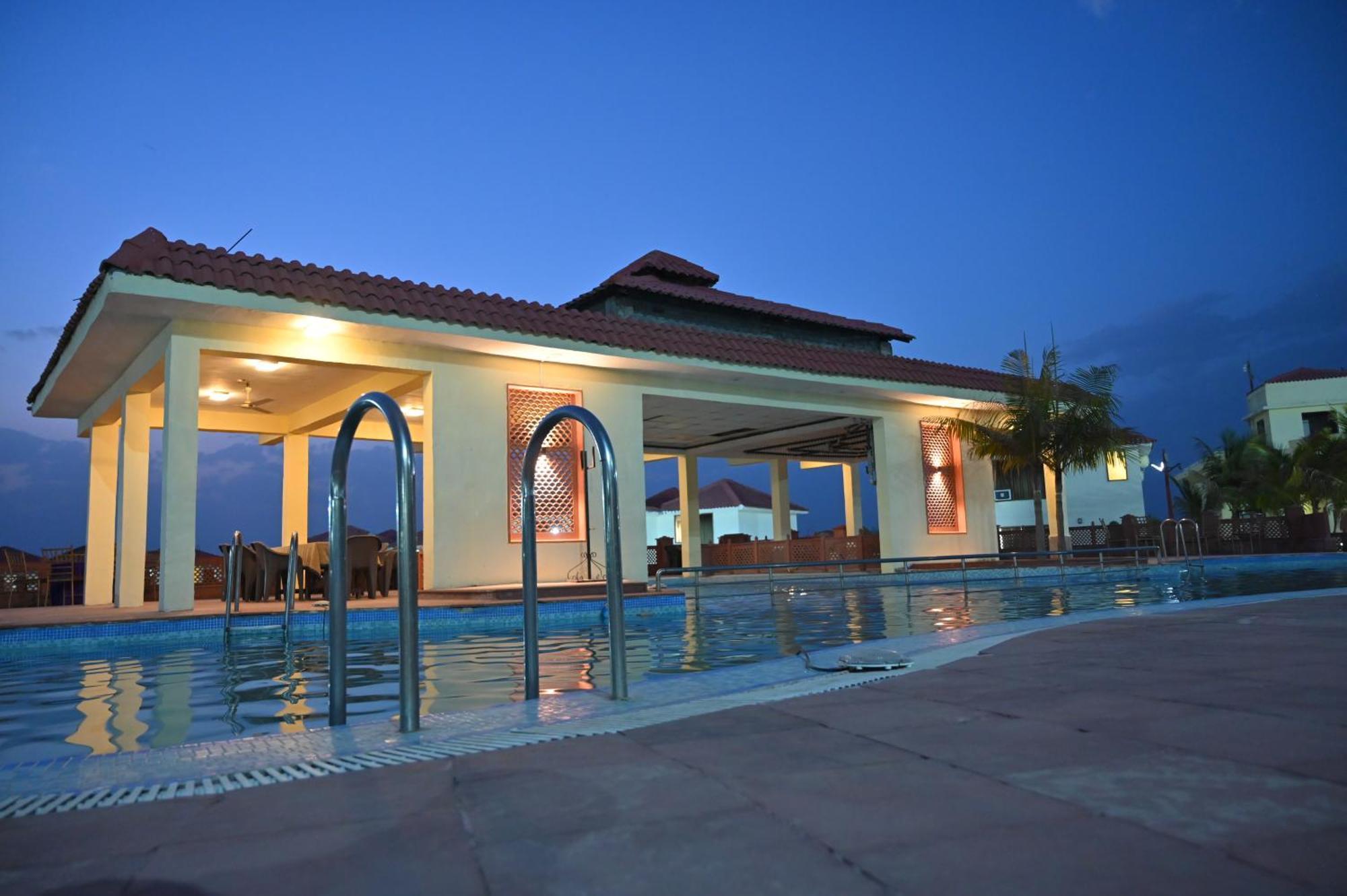 Orchha Club And Resort - Ocr エクステリア 写真