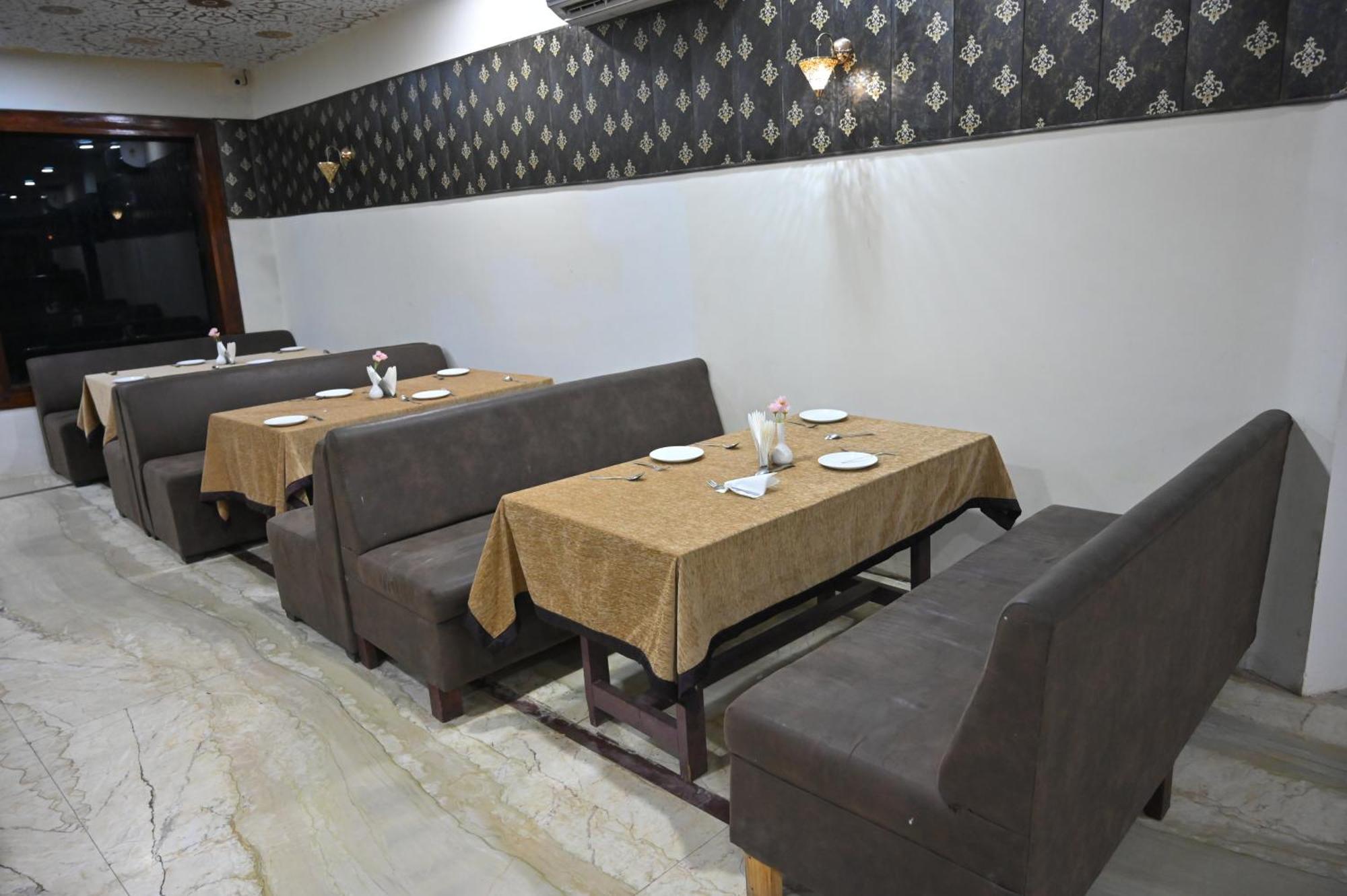 Orchha Club And Resort - Ocr エクステリア 写真