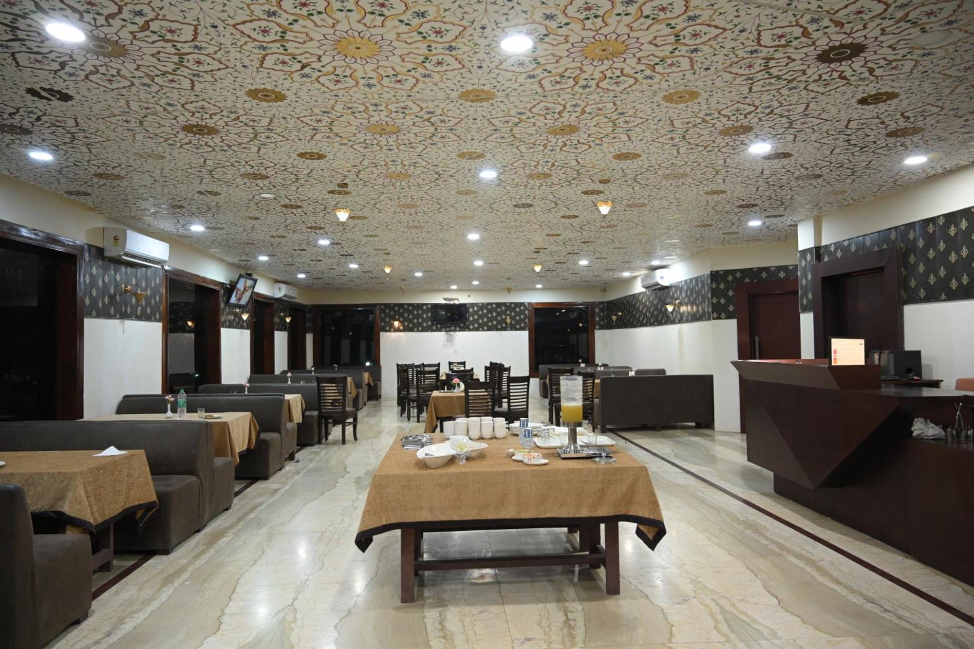Orchha Club And Resort - Ocr エクステリア 写真