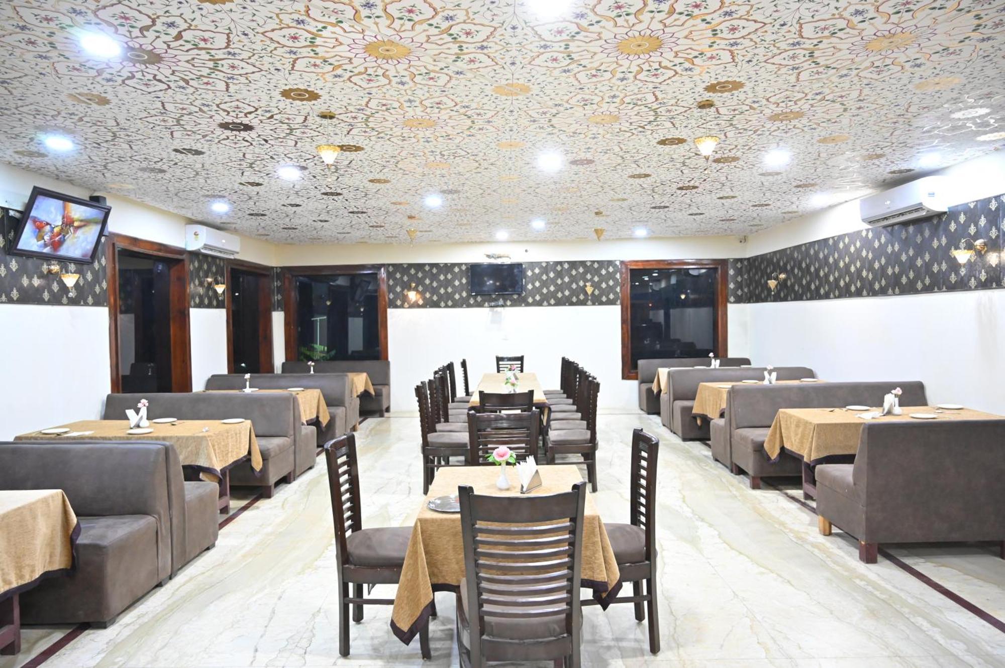 Orchha Club And Resort - Ocr エクステリア 写真