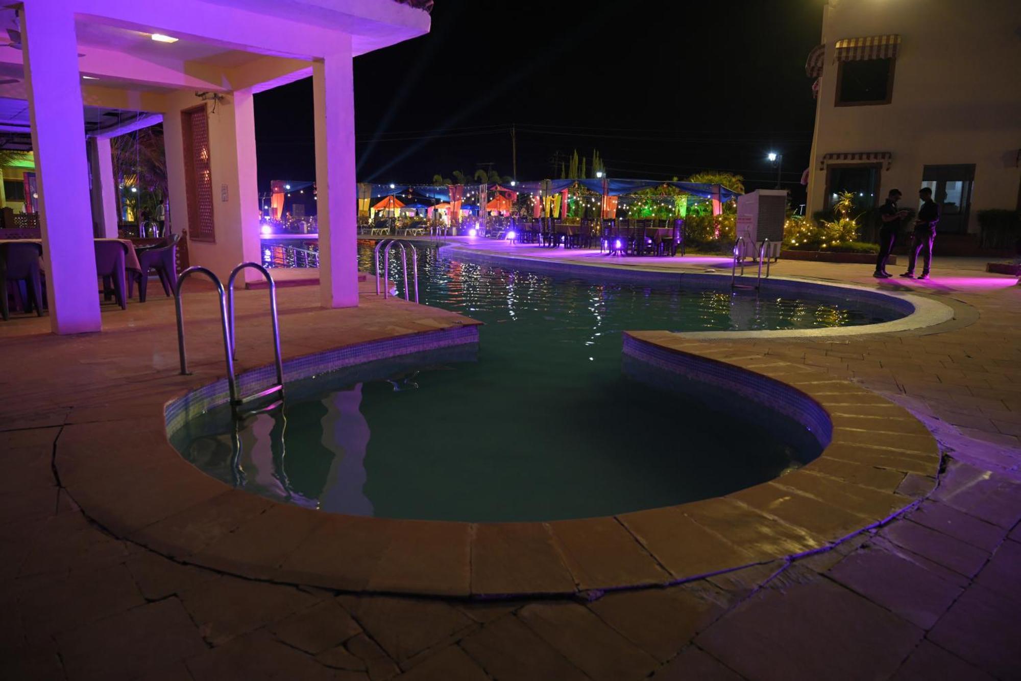 Orchha Club And Resort - Ocr エクステリア 写真