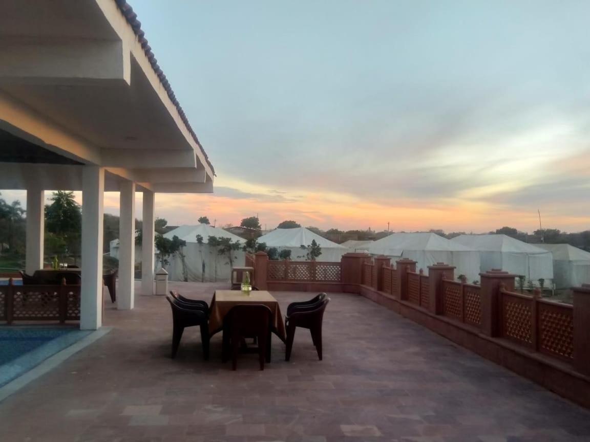 Orchha Club And Resort - Ocr エクステリア 写真