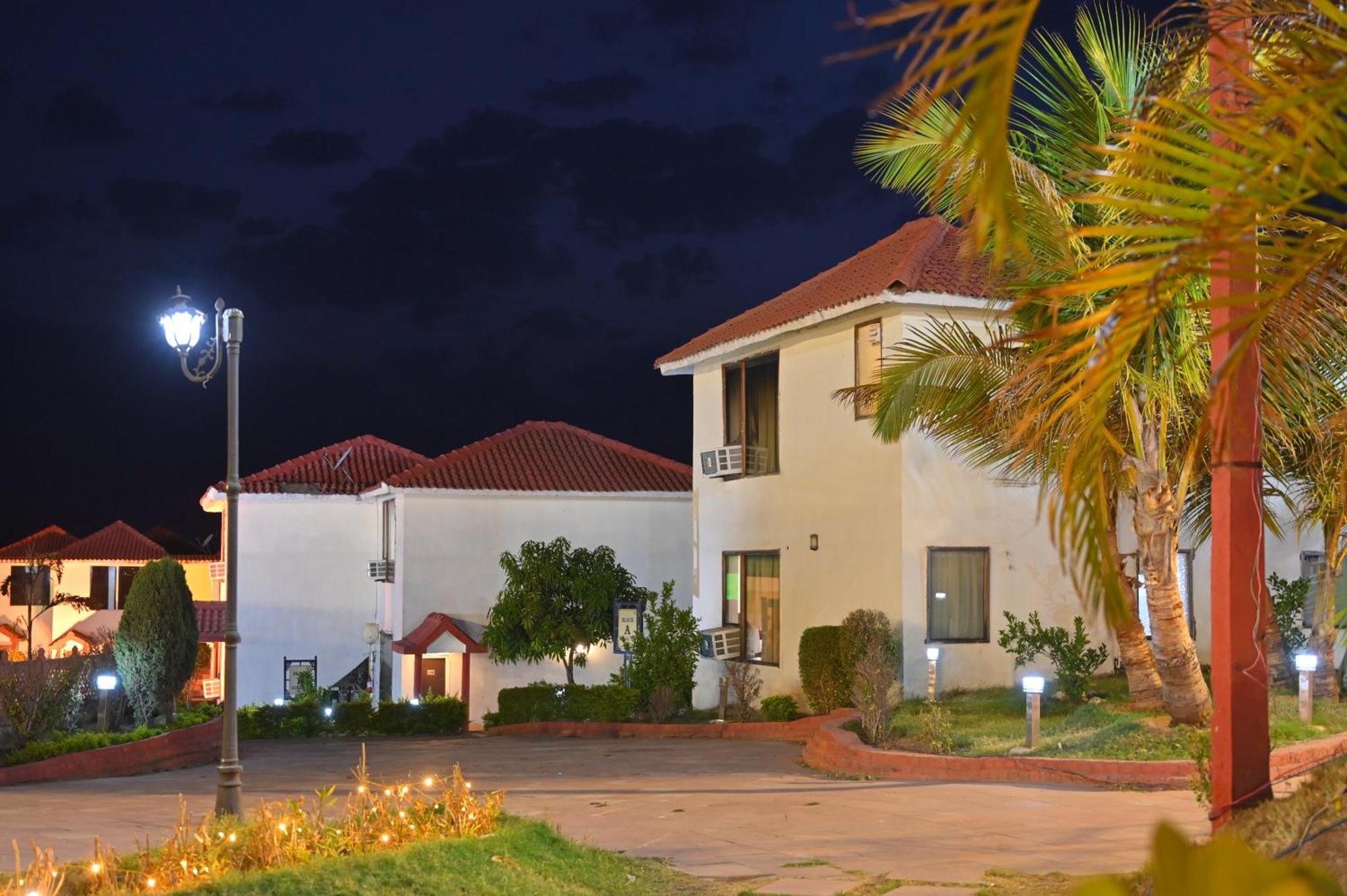 Orchha Club And Resort - Ocr エクステリア 写真
