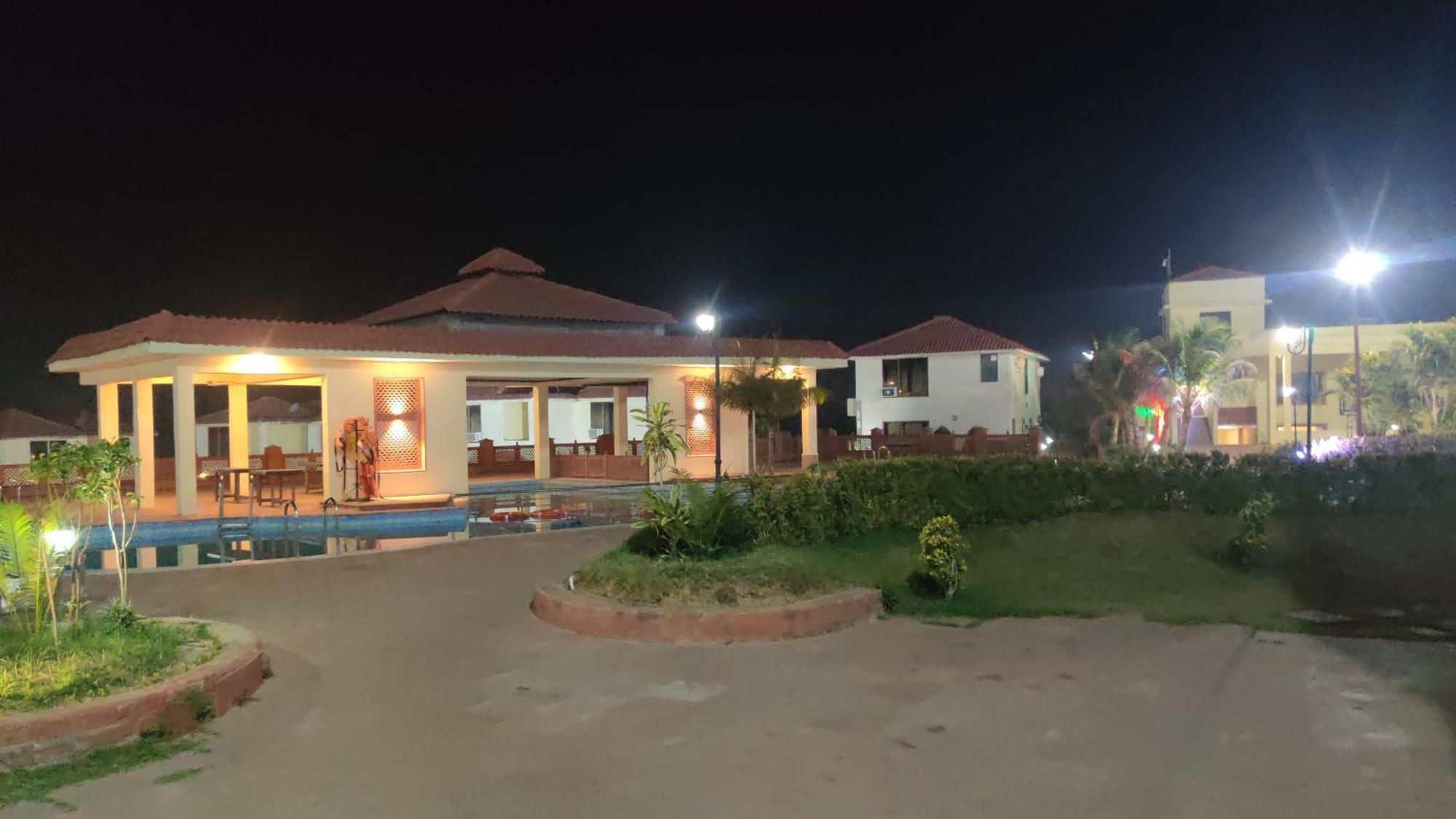 Orchha Club And Resort - Ocr エクステリア 写真