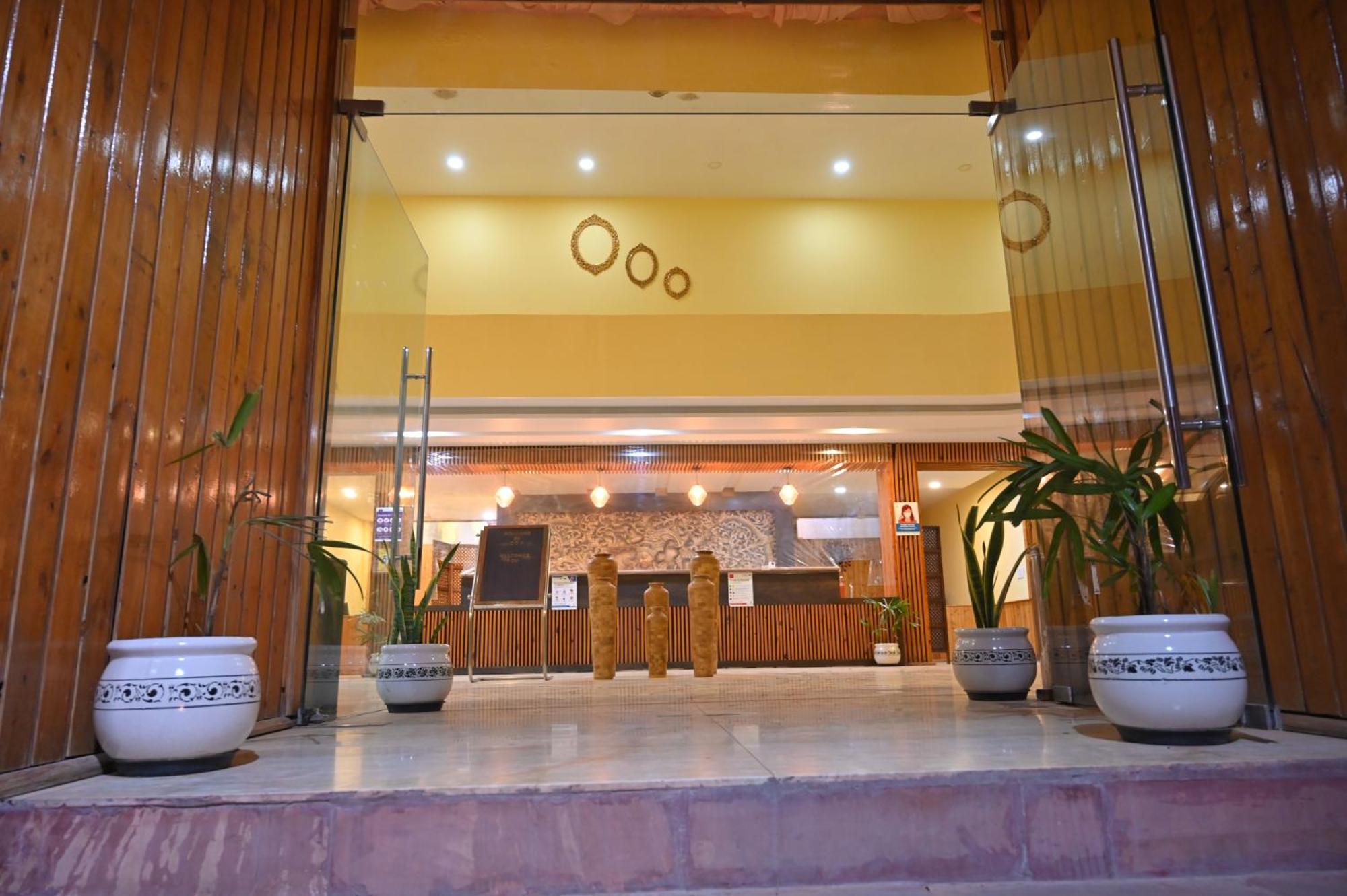 Orchha Club And Resort - Ocr エクステリア 写真