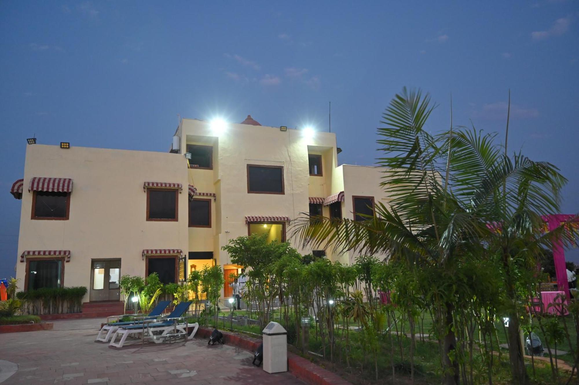 Orchha Club And Resort - Ocr エクステリア 写真